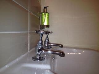The George Inn - Photo 9