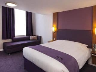 Premier Inn Croydon Town Centre - Photo 10