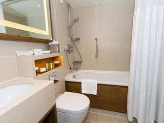 DoubleTree by Hilton London - Hyde Park - Photo 9