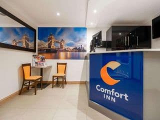 Comfort Inn Hyde Park - Photo 18