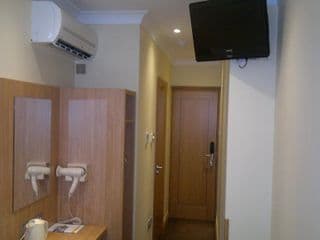 Comfort Inn Hyde Park - Photo 21