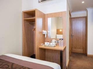 Comfort Inn Hyde Park - Photo 10