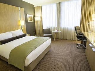 Crowne Plaza London Ealing, an IHG Hotel - Photo 2