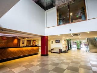 Crowne Plaza London Ealing, an IHG Hotel - Photo 7