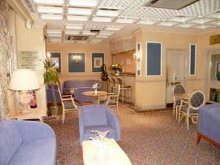 Queens Park Hotel - Photo 8