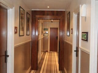 Garden View Hotel - Photo 16