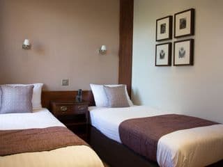 Garden View Hotel - Photo 3