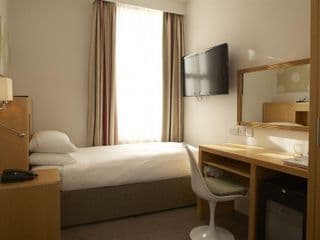 Park International Hotel - Photo 4