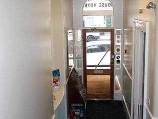 Melbourne House Hotel - Photo 21