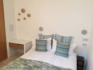 The Luxury Inn - Photo 3