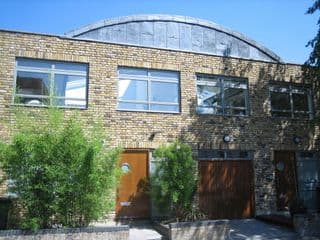 The Luxury Inn - Photo 22