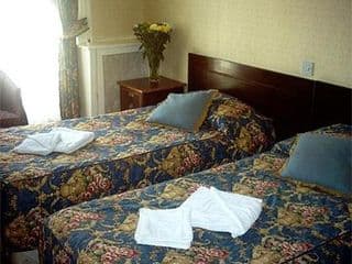 Rose Court Hotel - Photo 2