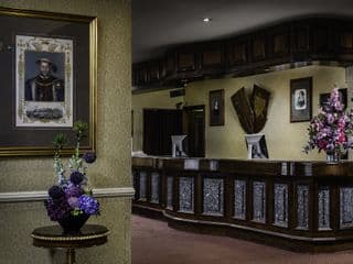 Hotel Henry VIII - Photo 5