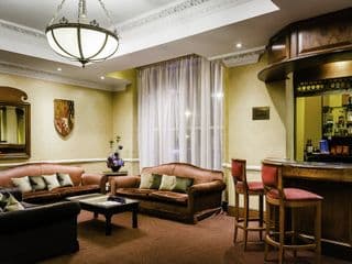 Hotel Henry VIII - Photo 6