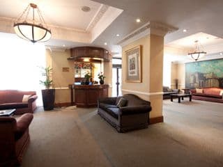 Hotel Henry VIII - Photo 9