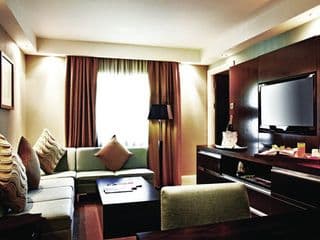 Millennium & Copthorne Hotels at Chelsea Football Club - Photo 4