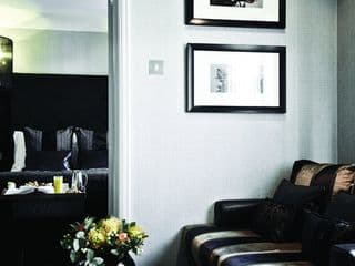 Millennium & Copthorne Hotels at Chelsea Football Club - Photo 8