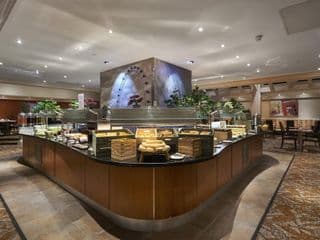 Hilton London Kensington Hotel - Photo 17