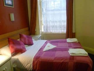 Guilford House Hotel - Photo 9