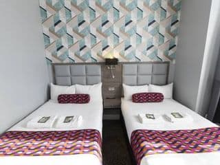 Euro Hotel - Photo 3