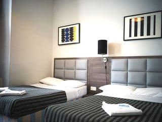 Euro Hotel - Photo 6