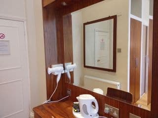 Wedgewood Hotel - Photo 11