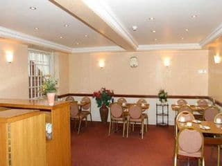Orchard Hotel - Photo 20