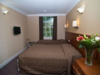 Orchard Hotel - Photo 9