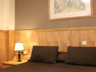 OYO Huttons Hotel, Victoria London - Photo 9