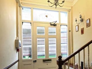 Primrose Guesthouse - Photo 13