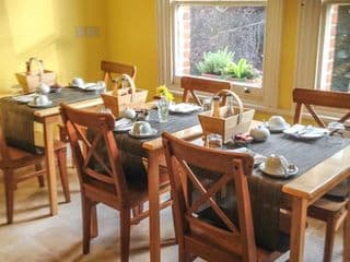 Primrose Guesthouse - Photo 10