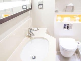 DoubleTree by Hilton London Ealing - Photo 9