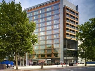 Plaza on the River Club and Residence - Photo 23
