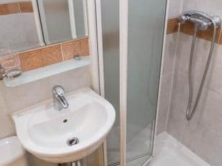 Dolphin Hotel - Photo 12