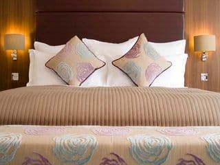 Dolphin Hotel - Photo 3