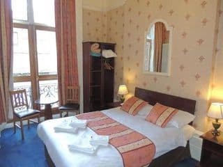 Dolphin Hotel - Photo 4