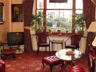 Dolphin Hotel - Photo 9