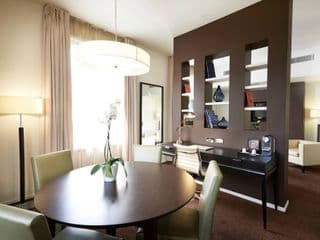 London Marriott Hotel Grosvenor Square - Photo 18
