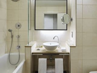London Marriott Hotel Grosvenor Square - Photo 10