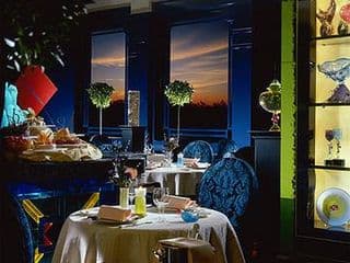 Four Seasons Hotel London at Park Lane - Photo 12