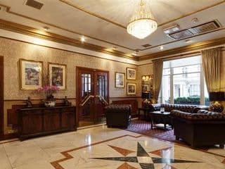 Berjaya Eden Park London Hotel - Photo 9
