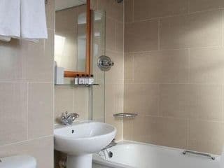 Phoenix Hotel - Photo 11