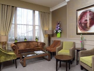 Phoenix Hotel - Photo 8