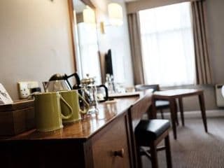 The Mad Hatter Hotel - Photo 11