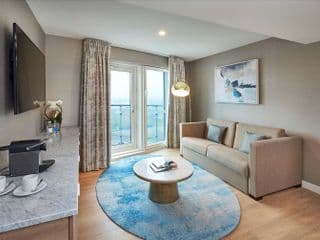 DoubleTree By Hilton London Excel - Photo 9
