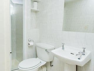 Avonmore Hotel - Photo 11
