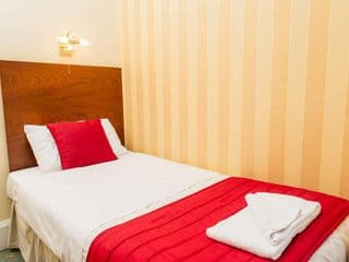 Avonmore Hotel - Photo 5