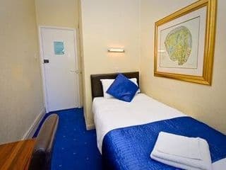 Avonmore Hotel - Photo 8