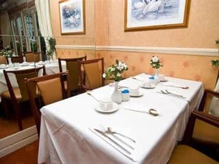 Maranton House Hotel Kensington - Photo 15