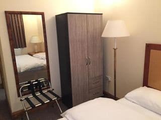 London Shelton Hotel - Photo 3